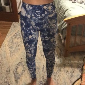 tie die size 2 lululemon leggings